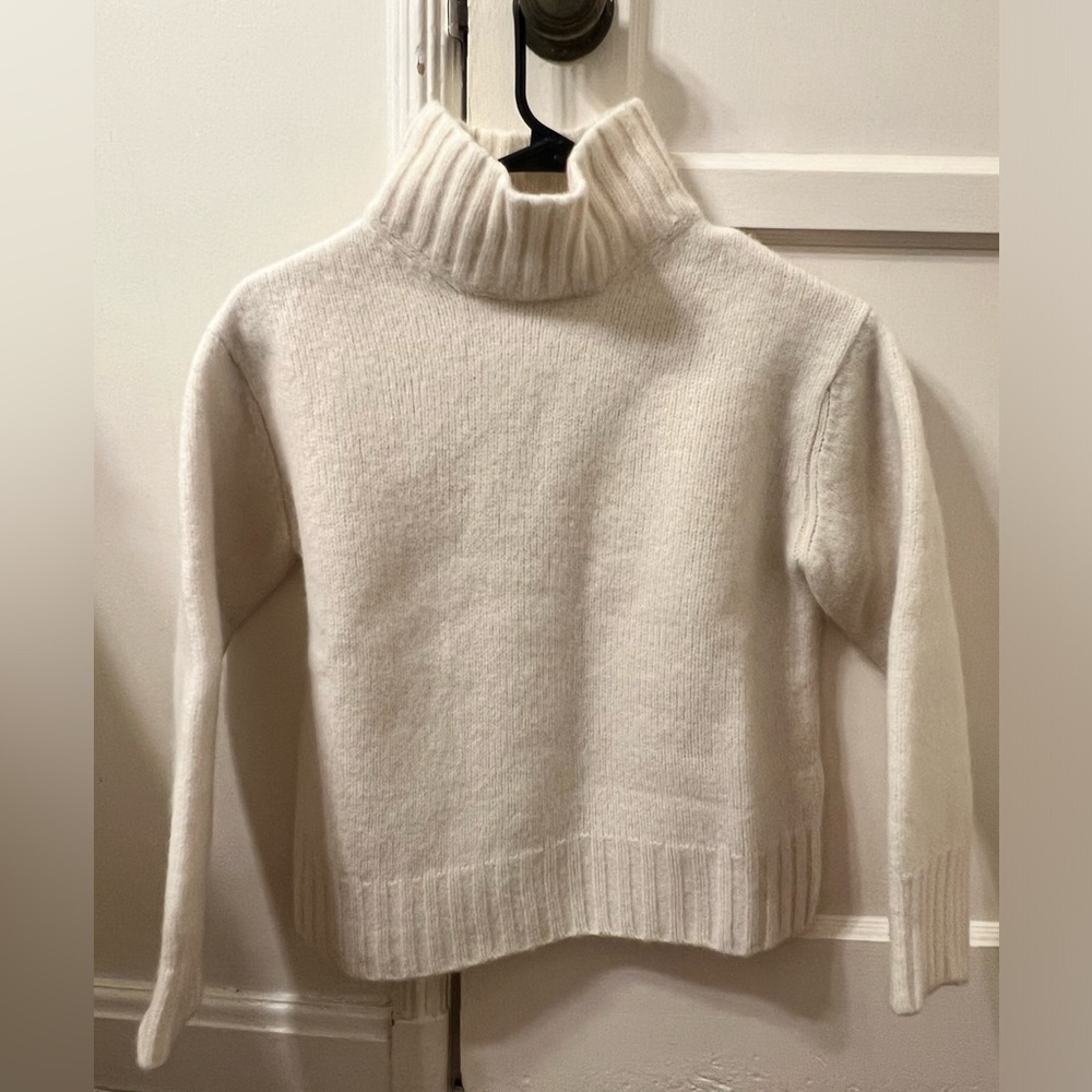 Nothing written brand - cream ivory color turtleneck sweater knitwear XS